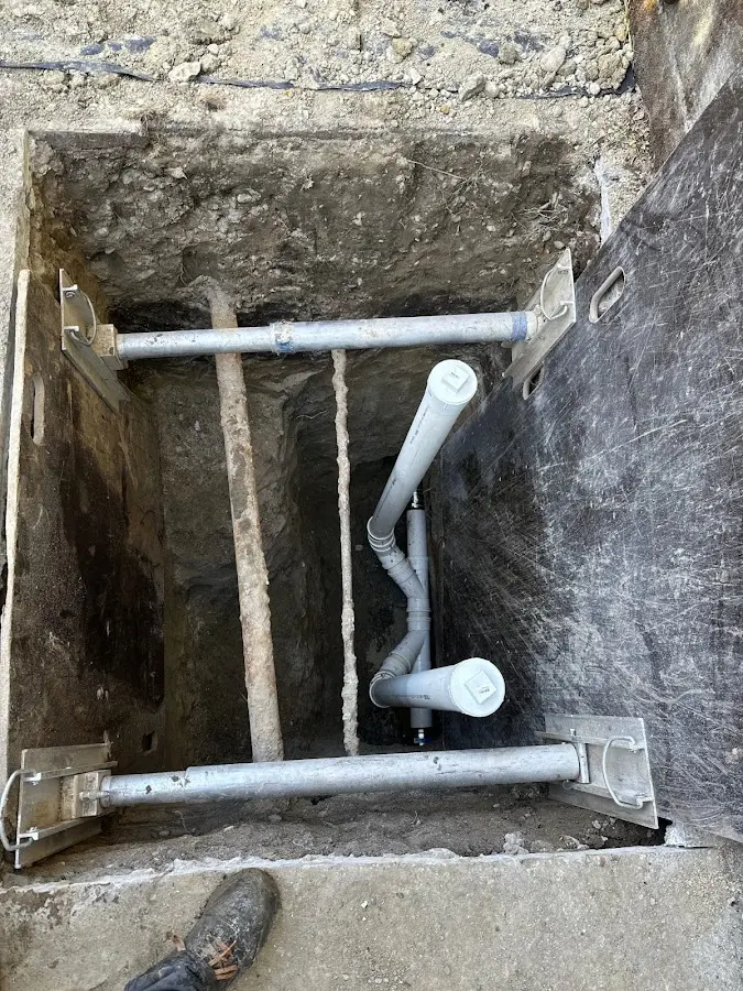 Experienced plumber completing Gas Line Repair work in Valparaiso